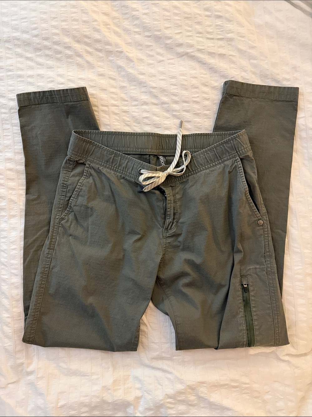 Vuori Women’s Ripstop Pants